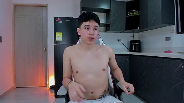 mrhot night online show from 03-23-26, 01:06