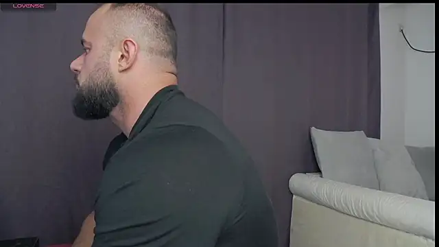 Snapshot of RickyMiami1 chatting on 10-05-25, 01:35 RickyMiami1 online show from 10-05-25, 01:35