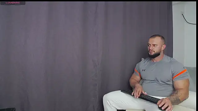 Snapshot of RickyMiami1 chatting on 09-28-25, 06:48 RickyMiami1 online show from 09-28-25, 06:48