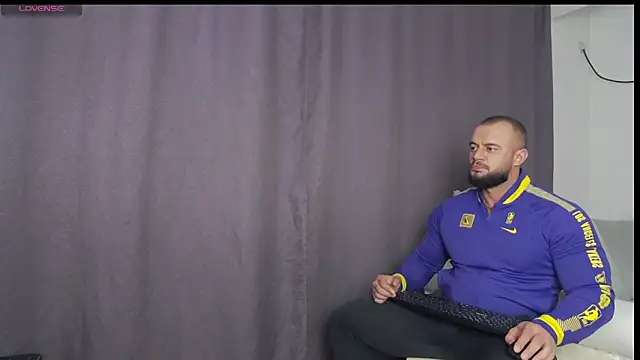 Snapshot of RickyMiami1 chatting on 09-29-25, 05:40 RickyMiami1 online show from 09-29-25, 05:40