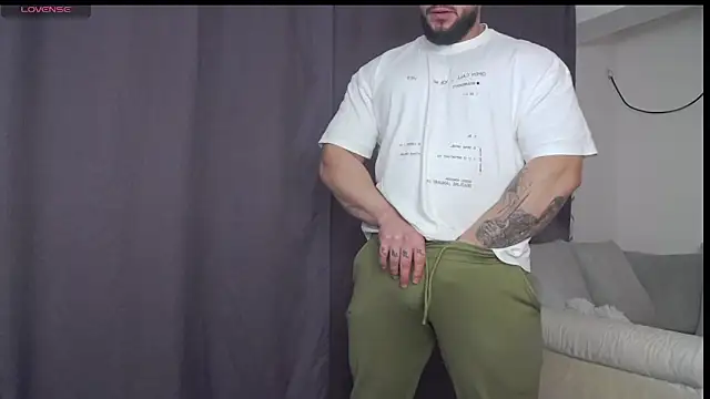 RickyMiami1 online show from 02-09-26, 06:17