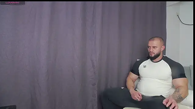 RickyMiami1 online show from 11-28-25, 09:48