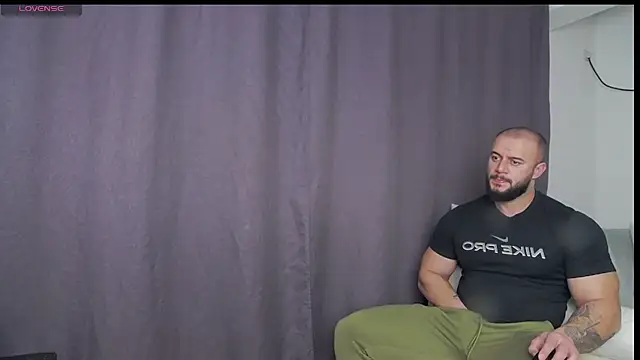 RickyMiami1 online show from 11-25-25, 06:52