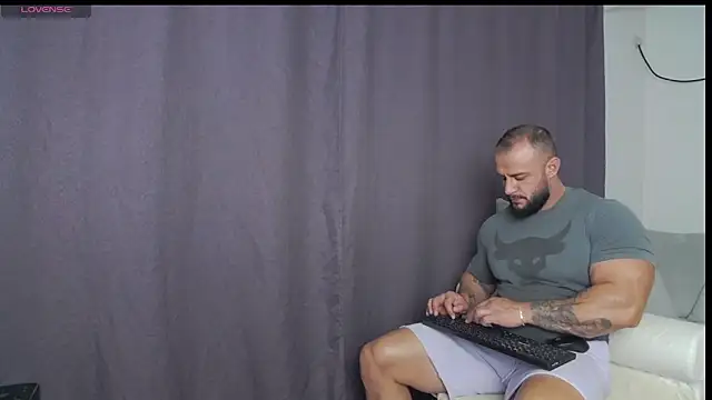 Snapshot of RickyMiami1 chatting on 09-22-25, 06:14 RickyMiami1 online show from 09-22-25, 06:14