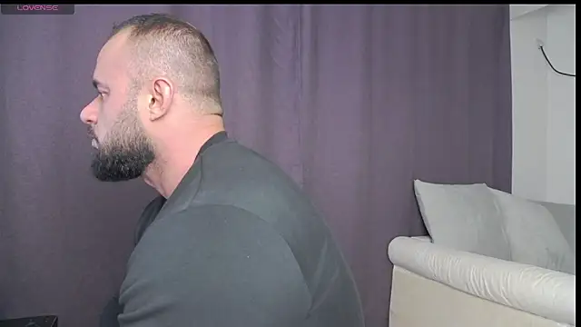 Snapshot of RickyMiami1 chatting on 10-13-25, 06:53 RickyMiami1 online show from 10-13-25, 06:53