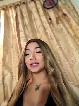 Snapshot of Ella_rr chatting on 09-21-25, 06:46 Ella rr online show from 09-21-25, 06:46