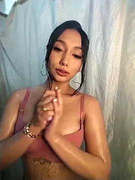 Snapshot of Ella_rr chatting on 09-10-25, 03:27 Ella rr online show from 09-10-25, 03:27