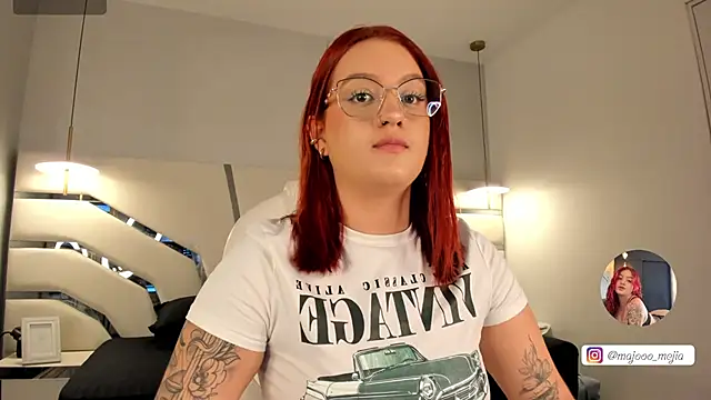 Julieth Rojas online show from 09-20-25, 04:28