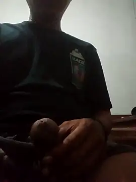 Arya85 online show from 12-15-25, 01:17