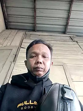 Arya85 online show from 09-24-25, 12:07