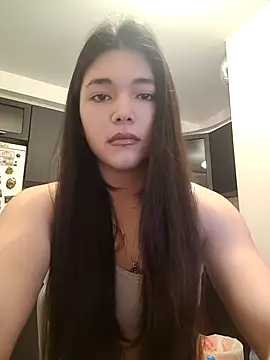 Albi Glow online show from 11-18-25, 11:35