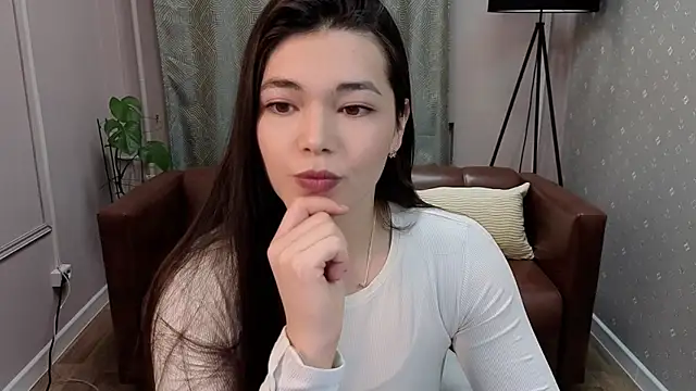 Albi Glow online show from 11-16-25, 04:39