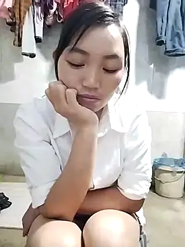 susu-00 online show from 10-04-25, 12:34