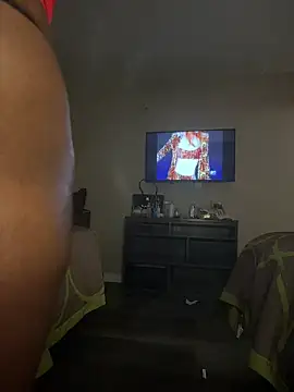 CinnaCakesss online show from 03-18-26, 05:21