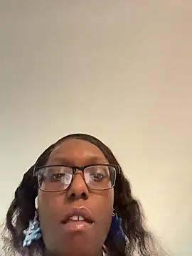 CinnaCakesss online show from 03-18-26, 11:27