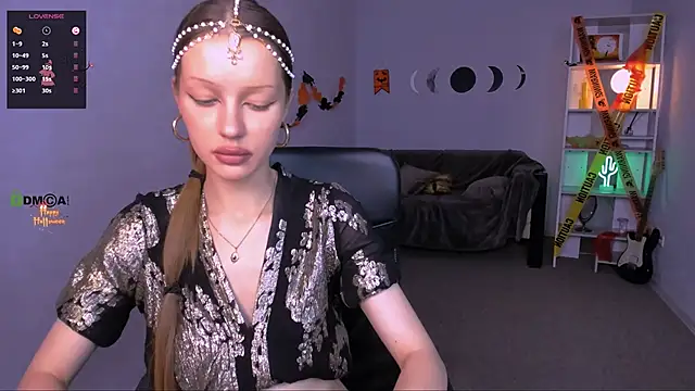 khloebeauty online show from 10-31-25, 09:43