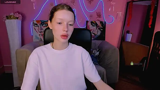 khloebeauty online show from 06-08-26, 05:52