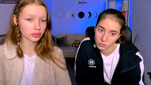 khloebeauty online show from 11-17-25, 08:57