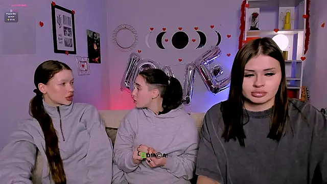 khloebeauty online show from 02-10-26, 08:41