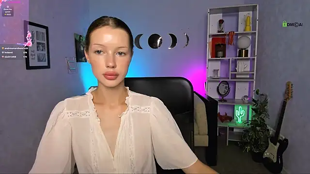 Snapshot of khloebeauty chatting on 07-21-26, 05:53 khloebeauty online show from 07-21-26, 05:53