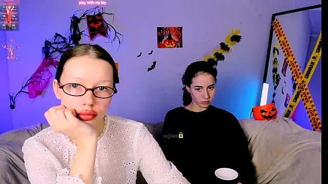 khloebeauty online show from 10-25-25, 07:25