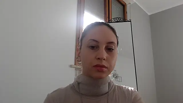 Snapshot of L_Sofia chatting on 09-30-25, 02:45 L Sofia online show from 09-30-25, 02:45