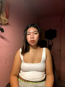 Snapshot of aniya_04 chatting on 10-21-25, 01:54 aniya 04 online show from 10-21-25, 01:54