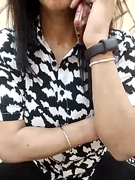 meenu bhabhi547 online show from 04-01-26, 04:36