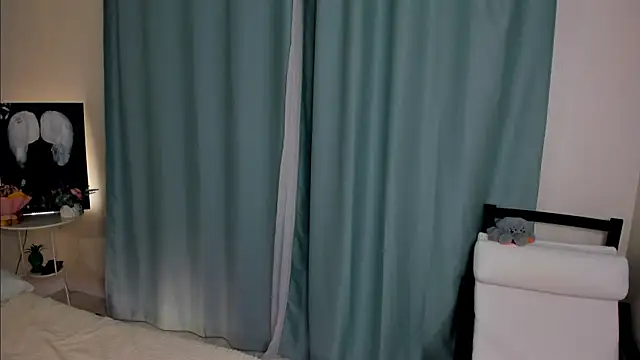 Chloeee4200 online show from 12-15-25, 01:06