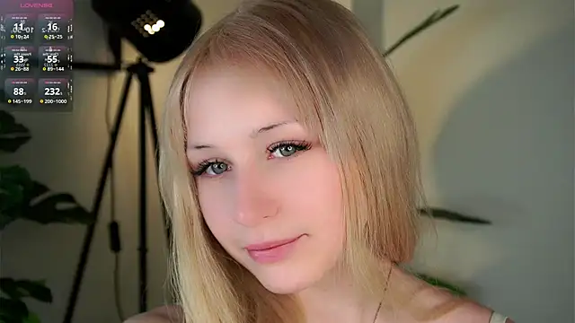 MarciDarugar online show from 11-29-25, 03:12