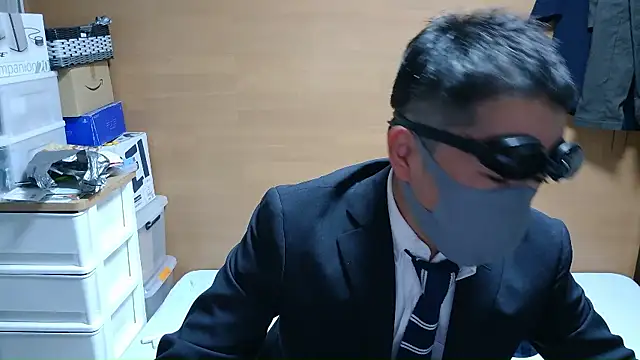 erosuke9 online show from 11-14-25, 01:15