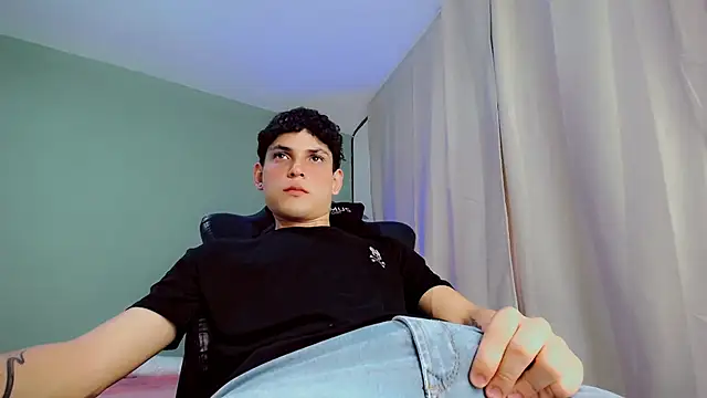 Snapshot of dilan_hott_ chatting on 09-10-25, 08:19 dilan hott online show from 09-10-25, 08:19