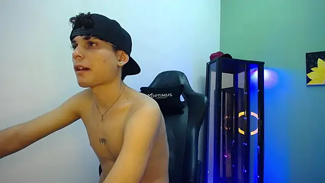 dilan hott  online show from 12-15-25, 06:47