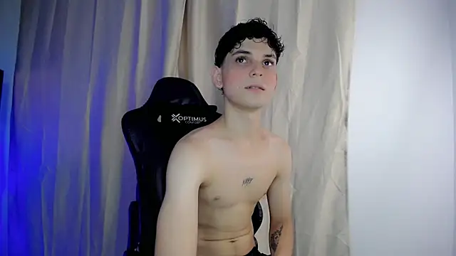 dilan hott  online show from 10-23-25, 08:29