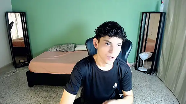 Snapshot of dilan_hott_ chatting on 09-08-25, 08:41 dilan hott online show from 09-08-25, 08:41