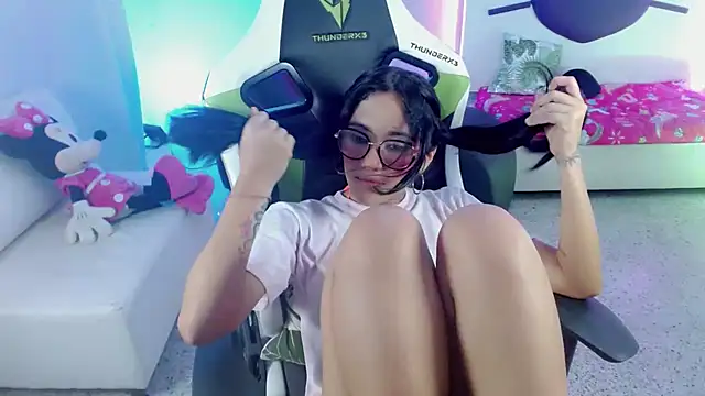 mishel hott online show from 09-19-25, 09:19