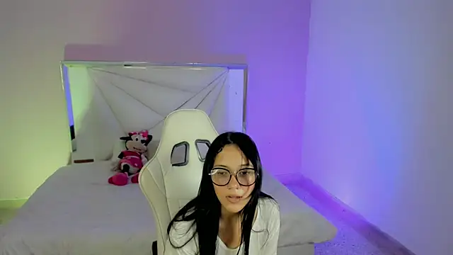 mishel hott online show from 09-13-25, 08:42