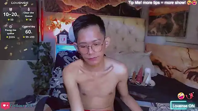 Snapshot of Skinny_CumLoader69 chatting on 10-21-25, 08:41 Skinny CumLoader69 online show from 10-21-25, 08:41