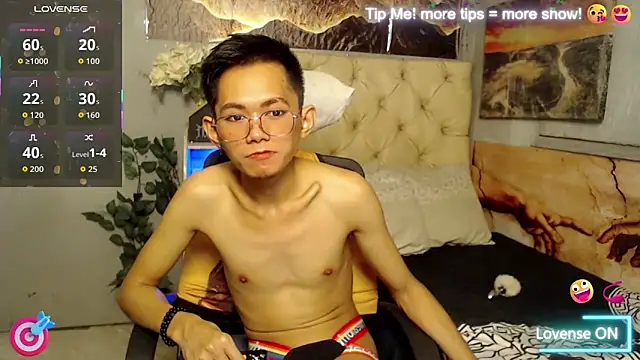 Snapshot of Skinny_CumLoader69 chatting on 09-28-25, 01:40 Skinny CumLoader69 online show from 09-28-25, 01:40