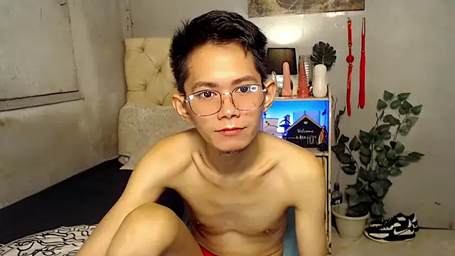 Snapshot of Skinny_CumLoader69 chatting on 09-09-25, 04:16 Skinny CumLoader69 online show from 09-09-25, 04:16