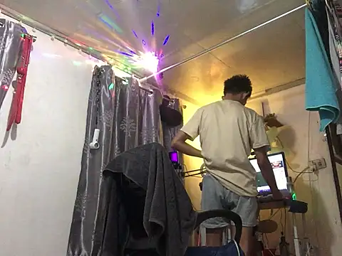 Skinny CumLoader69 online show from 07-27-26, 03:41