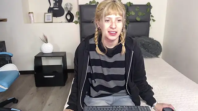 Amnesia  online show from 10-02-25, 11:57