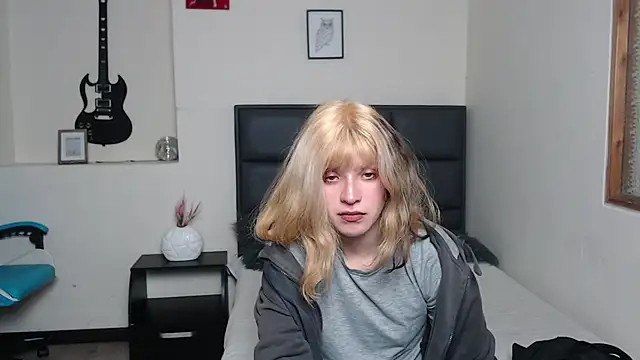 Amnesia  online show from 10-30-25, 02:25