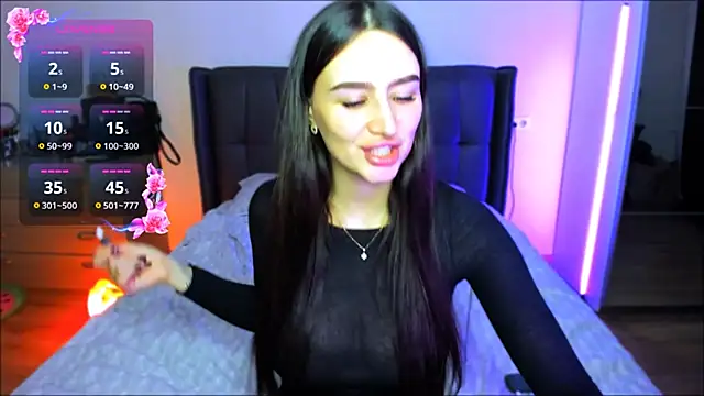 Veronica Larsson online show from 10-10-25, 05:14