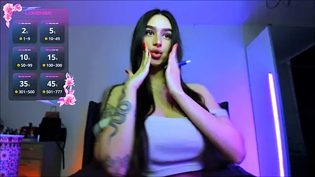 Veronica Larsson online show from 09-27-25, 06:25