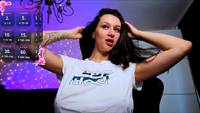 Veronica Larsson online show from 04-04-26, 10:55