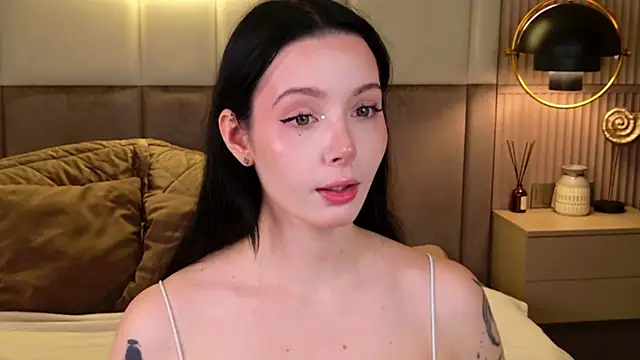 Snapshot of Goldy_Stark chatting on 10-12-25, 08:43 Goldy Stark online show from 10-12-25, 08:43