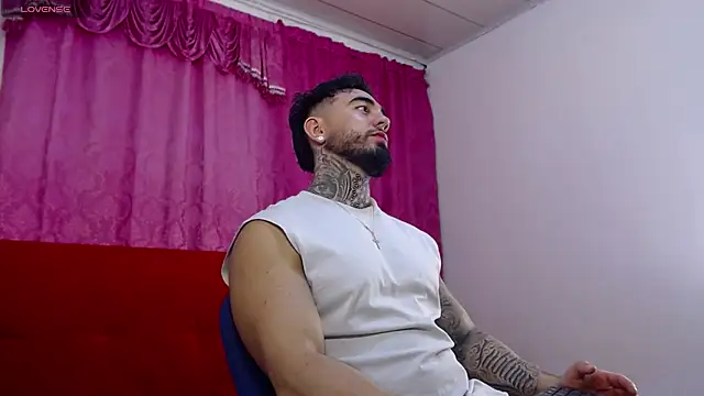 Snapshot of tommyblessd1 chatting on 07-17-26, 05:37 tommyblessd1 online show from 07-17-26, 05:37