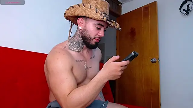 tommyblessd1 online show from 10-13-25, 08:32