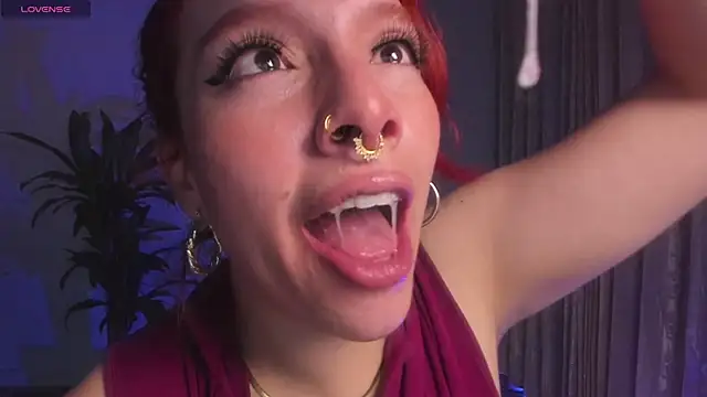 bri von dhara   online show from 10-19-25, 12:19